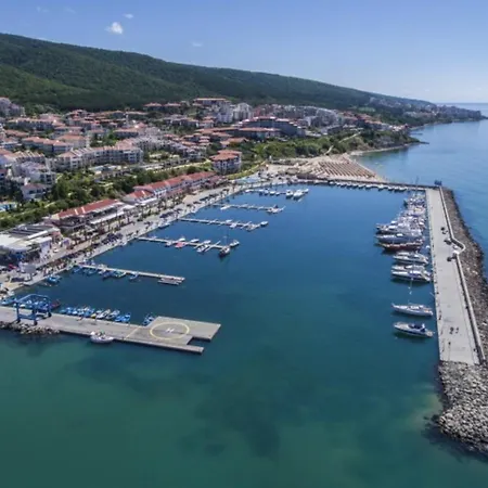 Horizon 34 'б-' Apartment